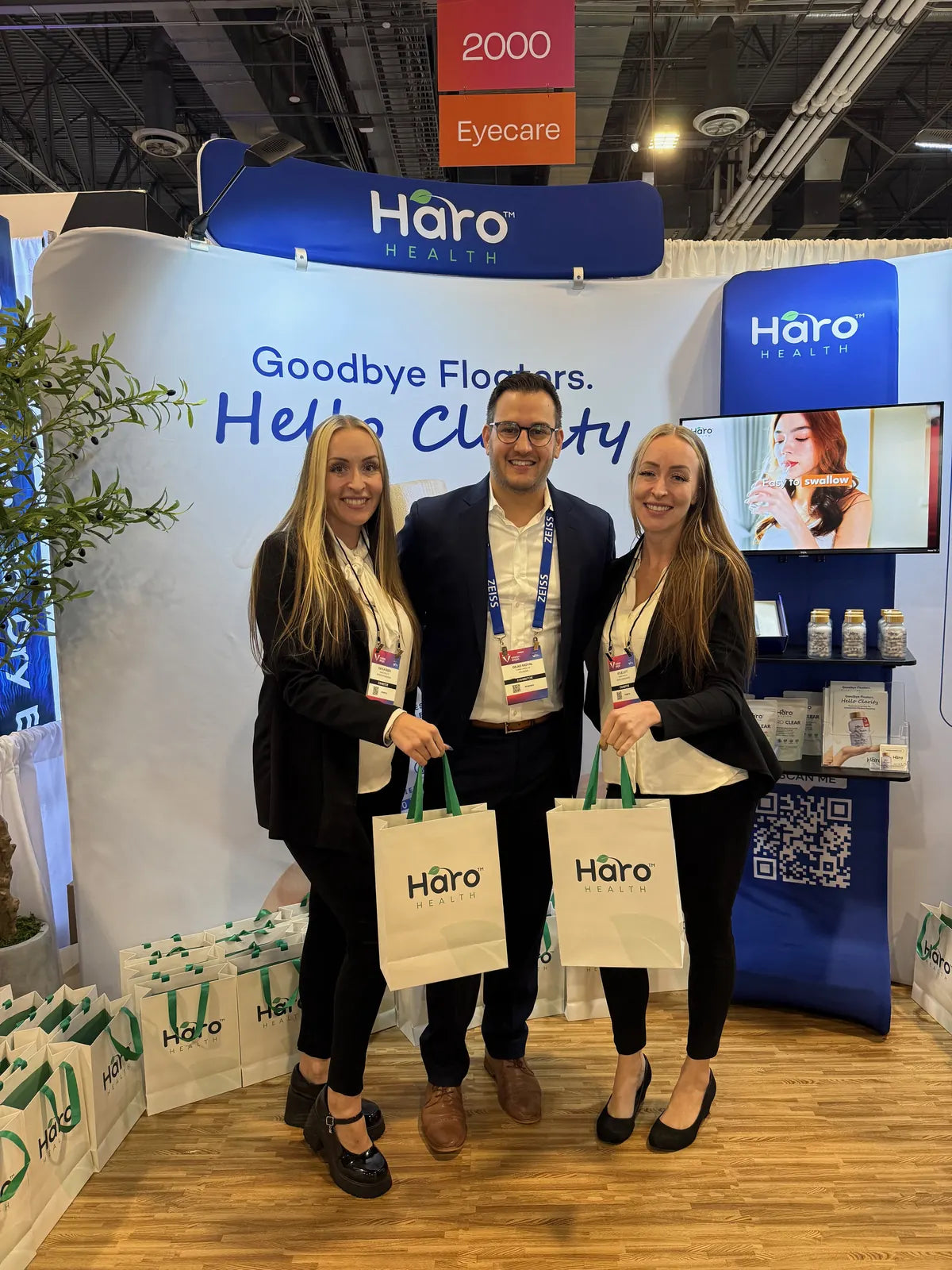 Our Las Vegas team at the Haro Health booth